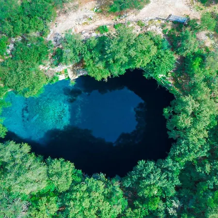 Lazarus Private House